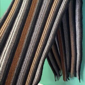 V. FRAAS striped knit scarf fringe fall Colors